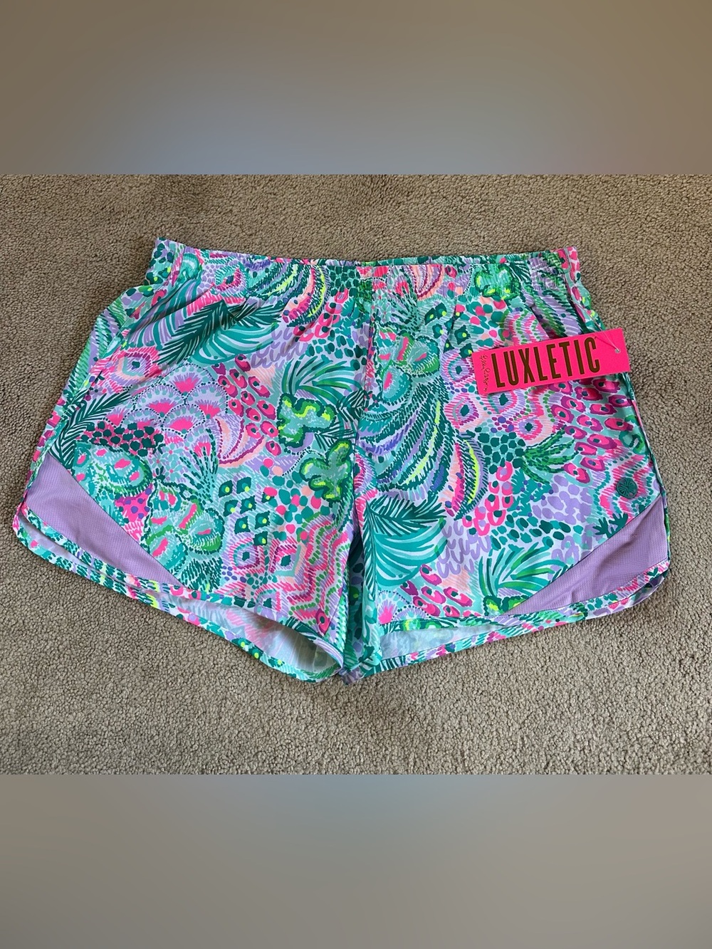 Lilly Pulitzer Luxletic Ocean Trail Short Banana Split Print Size Small NEW
